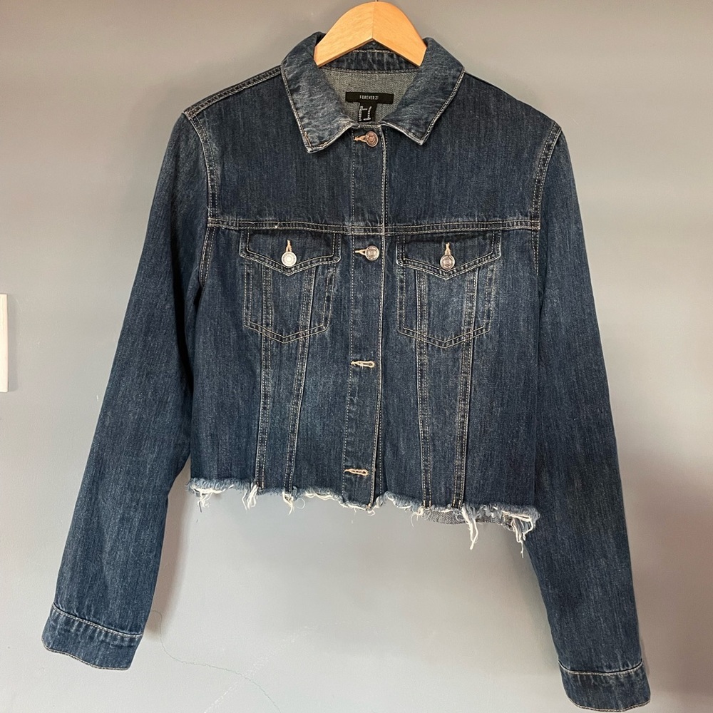 Basic Cropped Frayed Denim Jacket